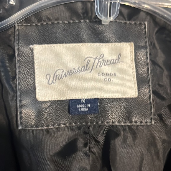 ❤️Leather jacket❤️ - Picture 4 of 4